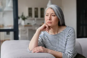 Best Peptides for Women in Perimenopause